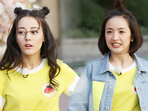 奔跑吧之放送量争夺战 热巴林依晨变暴力姐妹花